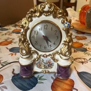Vintage MM Co NY porcelain hand painted electric table clock trimmed in 24k gold